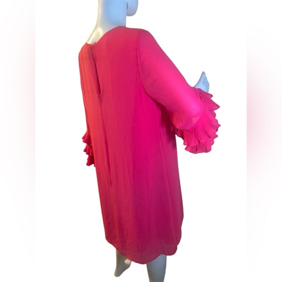 Vince Camuto Women's Chiffon Float Shift Dress with Pleated Sleeves - Picture 8 of 10